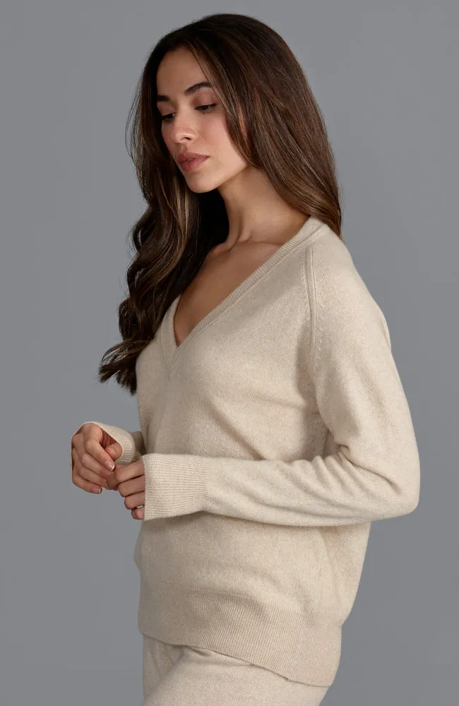 Womens 100% Cashmere V Neck Raglan Jumper